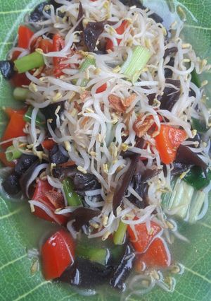 Foto resep Tumis Touge Jamur Kuping