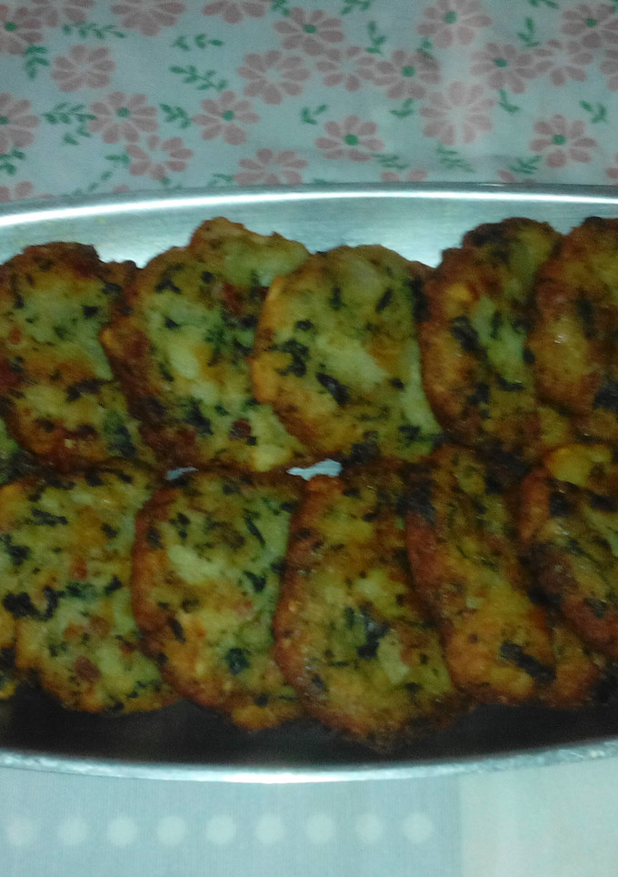 Una foto de Bocadito de patatas, espinacas y jamón