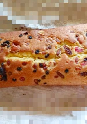 A picture of Fruit cake.