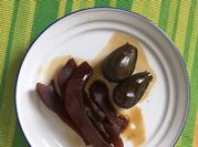 Una foto de dulce de higos con otra fruta