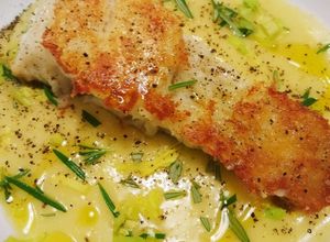 Foto di Filetto di Merluzzo su Maionese di Patate e Rosmarino