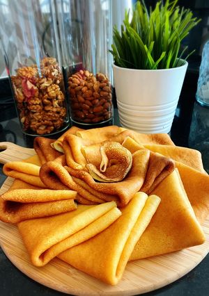 Une photo de Crêpes sucrées “la meilleure recette rapide”