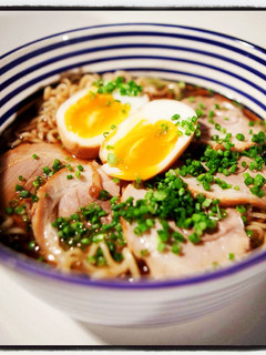 Una foto de Shoyu ramen
