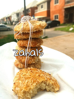 A picture of Coconut Cookies.