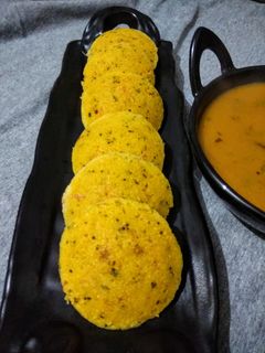 झटपट सूजी इडली (Jhatpat suji idli recipe in hindi) रेसिपी मुख्य फोटो