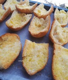 bánh mì bơ thực vật