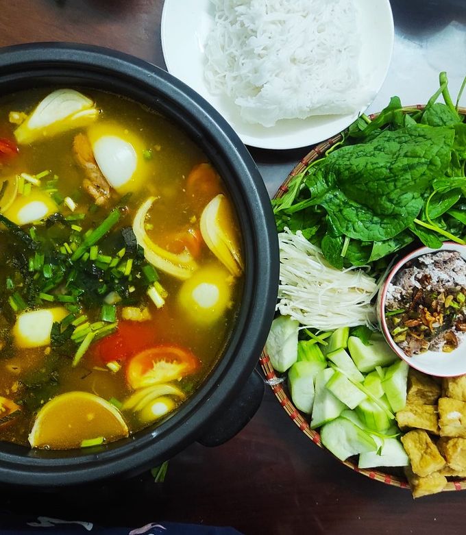 Hình của món Lẩu riêu cua thanh mát cho ngày hè oi ả.