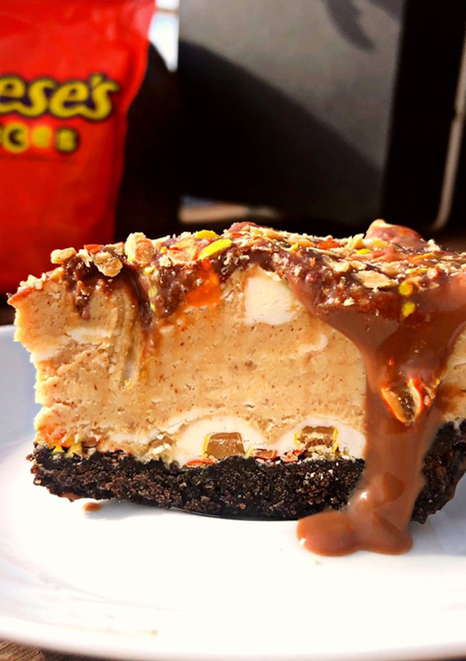 Una foto de Tarta de mantequilla de cacahuete🥜🍫