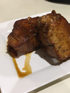 Una foto de Chuletas de Cerdo Ahogadas en Tinto