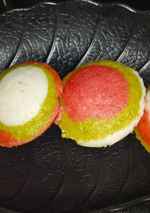 A picture of Colourful idli.