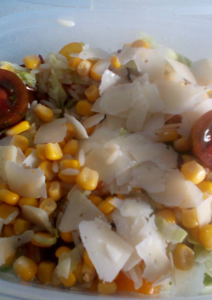 Una foto de Ensalada mediterránea de arroz 