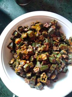 मसाला भिंडी (masala bhindi recipe in Hindi) रेसिपी मुख्य फोटो