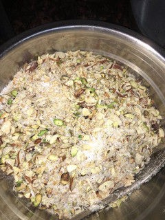 A picture of Crunchy dry fruits mixture.