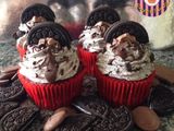 Cupcakes de Red Velvet con crema de Oreo