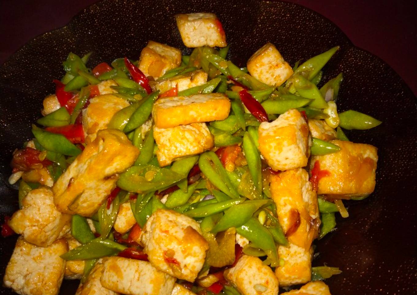 Tumis buncis tahu pedas
