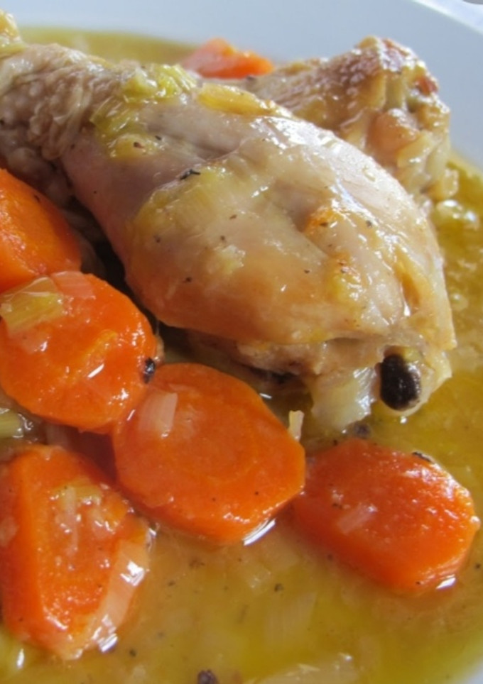 Una foto de Pollo en salsa de zanahoria