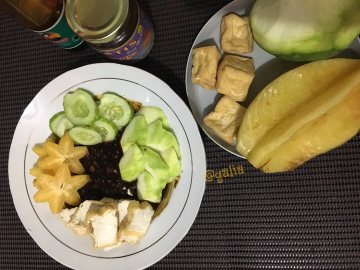 Langkah Gampang Menyiapkan Resep Rujak Petis khas Madura yang Lezat Sekali Anti Ribet, Sempurna