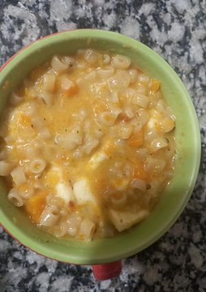 Una foto de Fideos Dedalitos en Crema de Calabaza