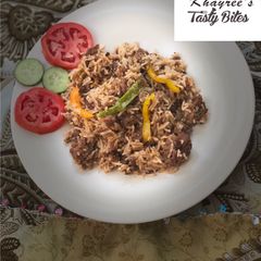 A picture of Smokey minced meat rice.