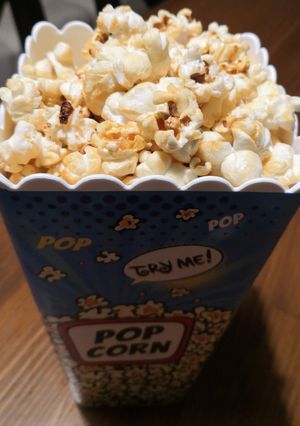 صورة لوصفة فشار بالكراميل🍿 مقرررمشه