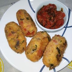 A picture of Vegetable Potato Rolls.