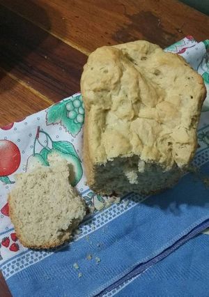 Una foto de Pan blanco en maquina con levadura fresca