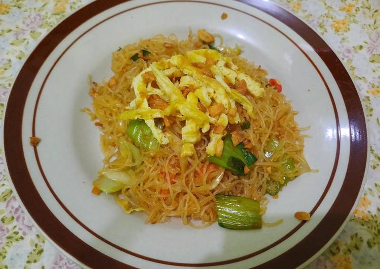 Bihun goreng