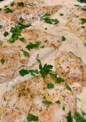 A picture of Lemon Garlic Chicken.