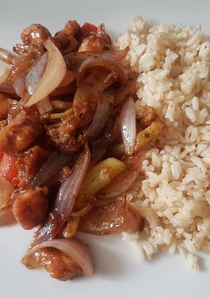 Una foto de Saltado de pollo