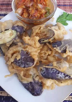 Foto resep Terong goreng tepung & sambel bawang mateng