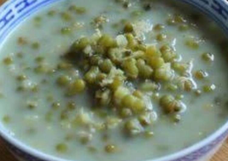 Bubur kacang ijo sederhana dan enak tanpa mngeluarkan banyak uang