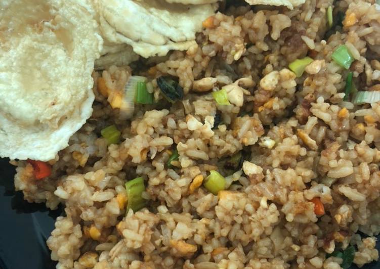 Langkah Mudah untuk Menyiapkan Nasi goreng 5 menit 🤗 yang Menggugah Selera