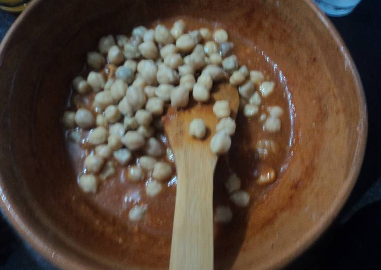Molito de garbanzos para el niño Dios