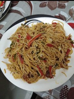 A picture of Noodles.