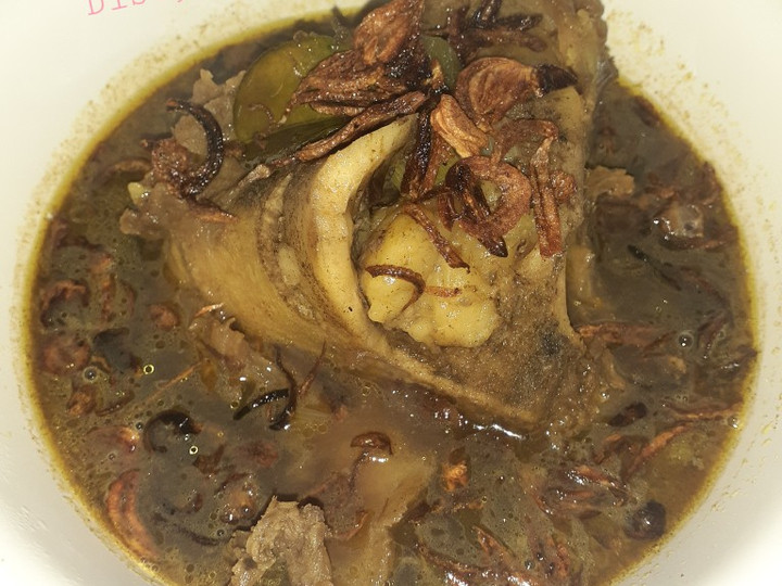 Cara Gampang Membuat Rawon Dengkul Bumbu Bamboe, Menggugah Selera