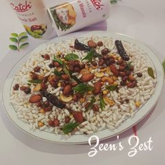 A picture of Kheel Namkeen/Husked Puffed Rice Mixture.