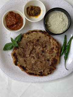 सत्तू का पराठा(sattu paratha recipe in hindi) रेसिपी मुख्य फोटो