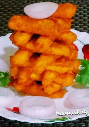 A picture of Paneer Fingers.
