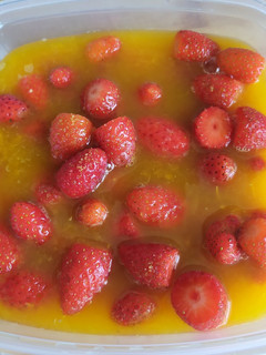 Una foto de Fresas con naranja