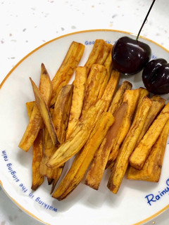 地瓜薯條（氣炸鍋） 的食譜成品照片