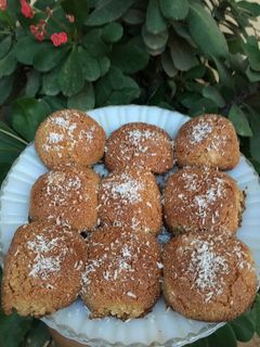 صورة لوصفة كرات البسبوسه بجوز الهند 🥥