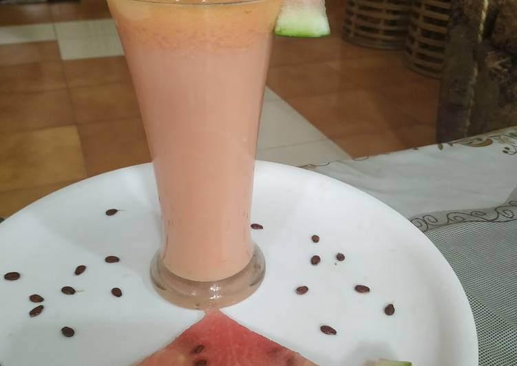 Recipe of Perfect Watermelon smoothie