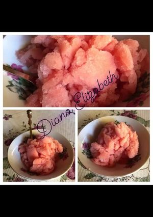Una foto de Granita de sandía.🍉👩🏼‍🍳