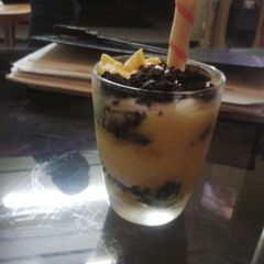 A picture of Mango Oreo Custard.