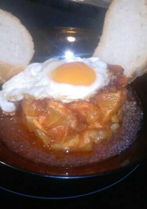 Foto principal de Huevo frito con naranja al pimentón