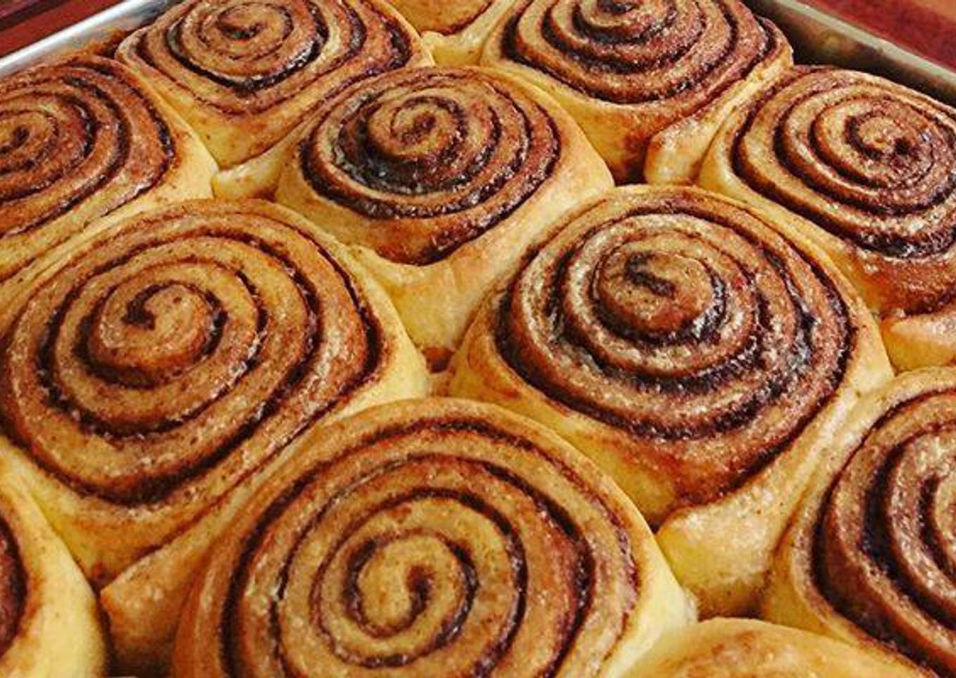 Cinnamon Rolls (Rollos de canela)
