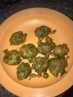 પાલક મેથી ના પકોડા (Palak Methi pakoda recipe in Gujarati) રેસીપી મુખ્ય ફોટો