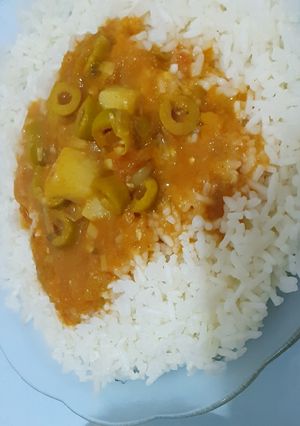 صورة لوصفة روز بمرق احمر