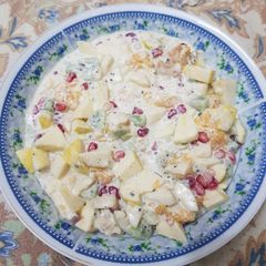 A picture of Creamy fruit salad.