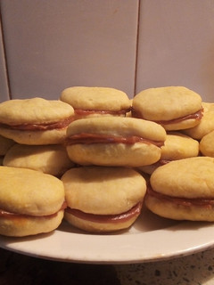 Una foto de Alfajores de dulce de leche